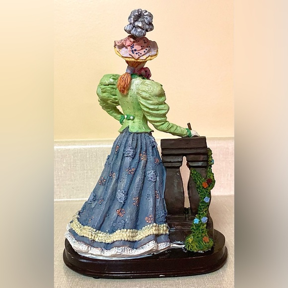 Vintage Marlo Collection Victorian
Lady Figurine
Breathtaking Piece - Picture 4 of 4